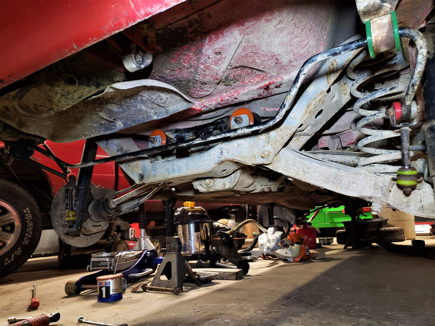89'-94' Justy Rear Differential Mount Bushings
