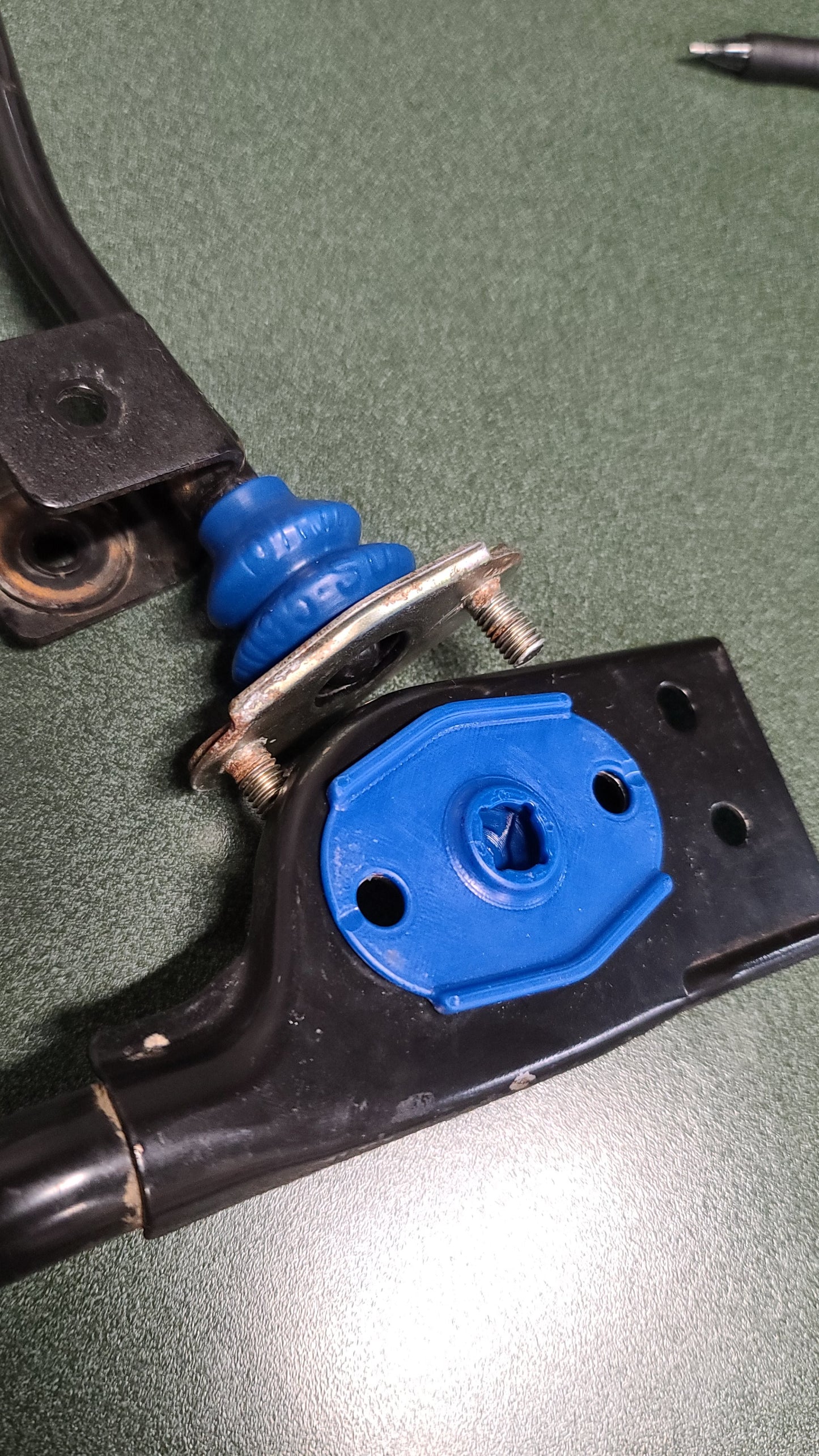 Subaru, EA82, 5 speed, Single-Range 4WD/2WD Shift Linkage Bushing Set. 5% OFF